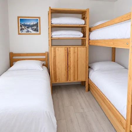 - Inout - 4 Beds Flat V-154 *